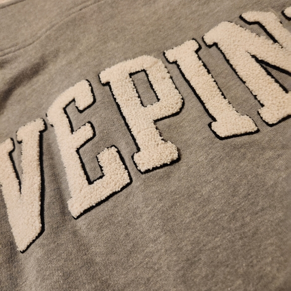 Vs Pink Pullover Sweatshirt - Picture 5 of 8